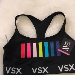 NWT Victoria Sport Bra Large